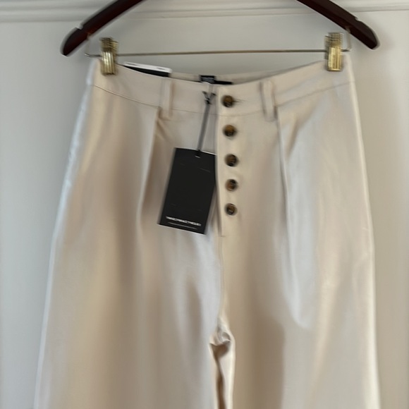 High waisted wide leg trouser - Picture 2 of 5